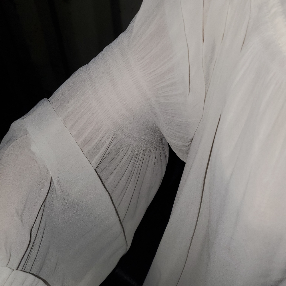 Tops - Picture 2 of 3